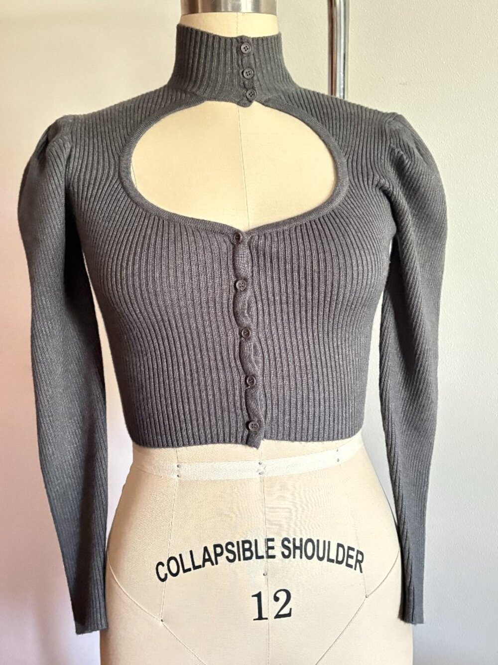 ZARA Charcoal Grey Ribbed Cut-Out Puff Sleeve Crop Knit Sweater (Size S)
